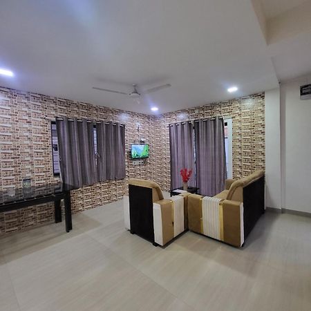 The Perfect Stays Para Disco Big Pool Cricket Turf Villa Лонавала Экстерьер фото
