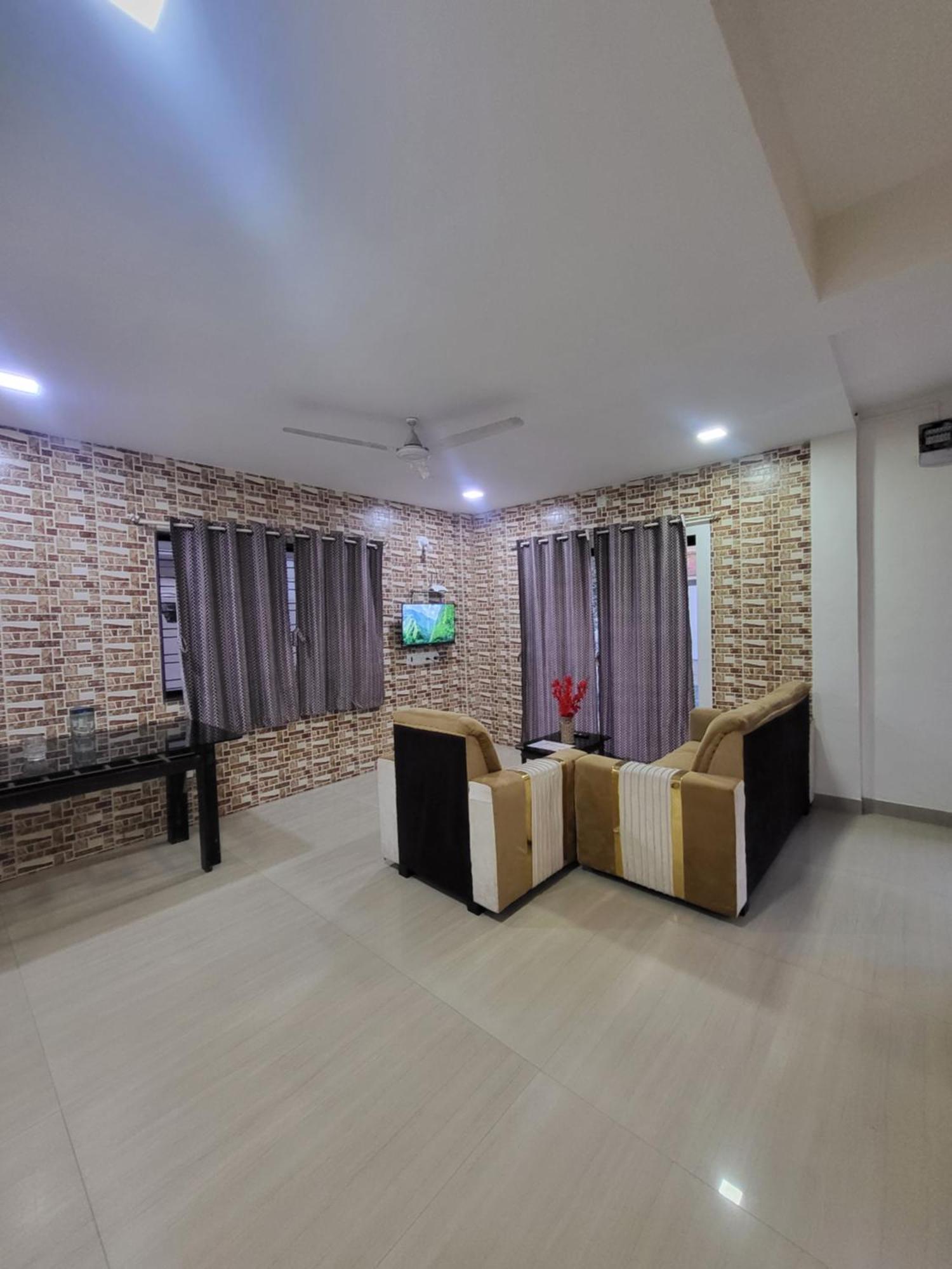 The Perfect Stays Para Disco Big Pool Cricket Turf Villa Лонавала Экстерьер фото