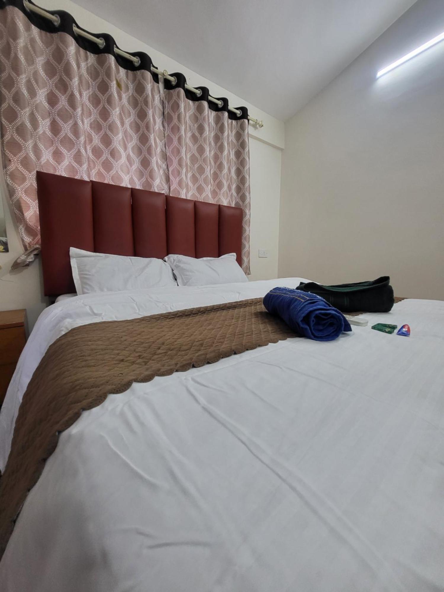 The Perfect Stays Para Disco Big Pool Cricket Turf Villa Лонавала Экстерьер фото