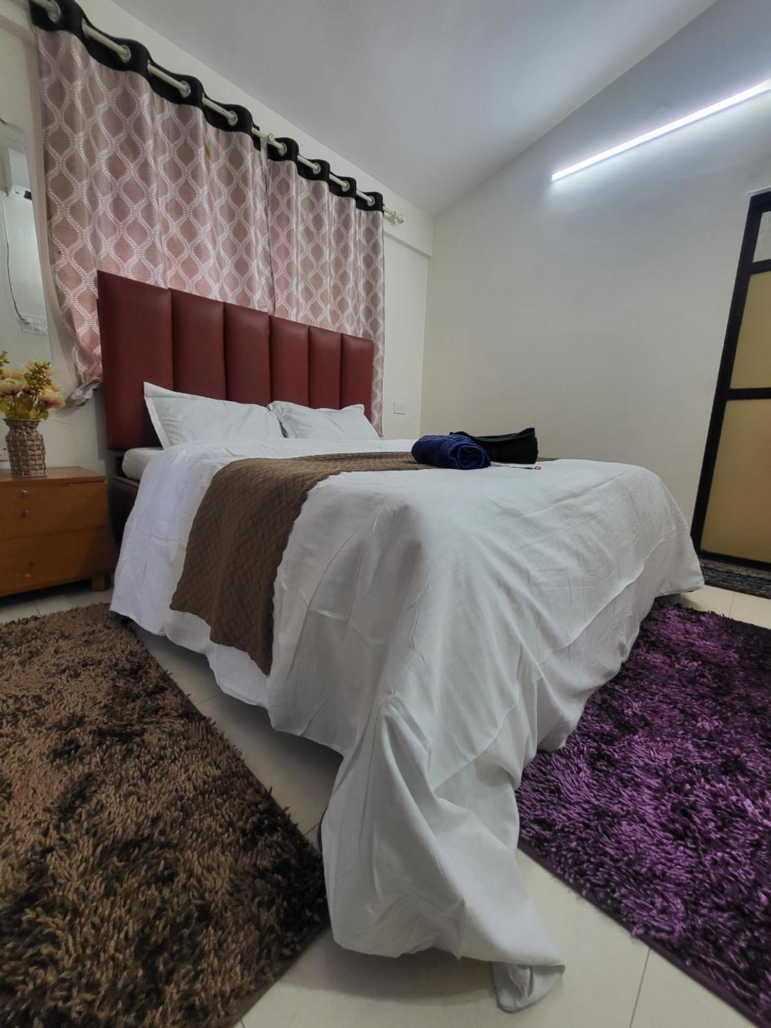 The Perfect Stays Para Disco Big Pool Cricket Turf Villa Лонавала Экстерьер фото