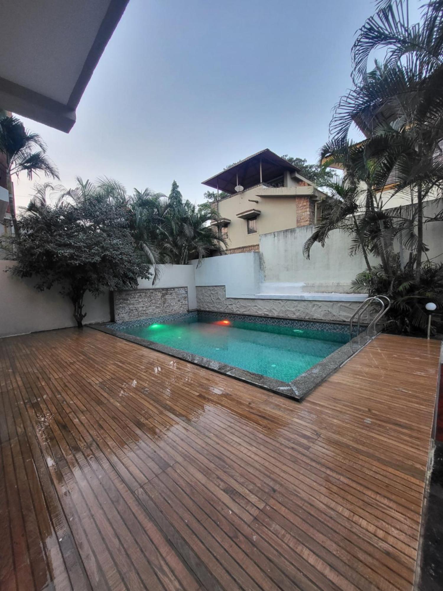The Perfect Stays Para Disco Big Pool Cricket Turf Villa Лонавала Экстерьер фото