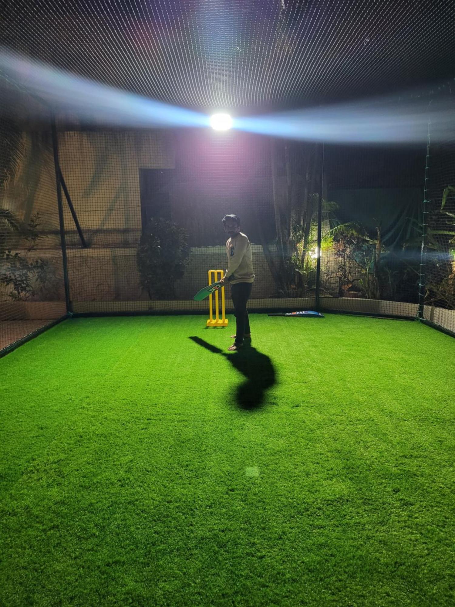 The Perfect Stays Para Disco Big Pool Cricket Turf Villa Лонавала Экстерьер фото