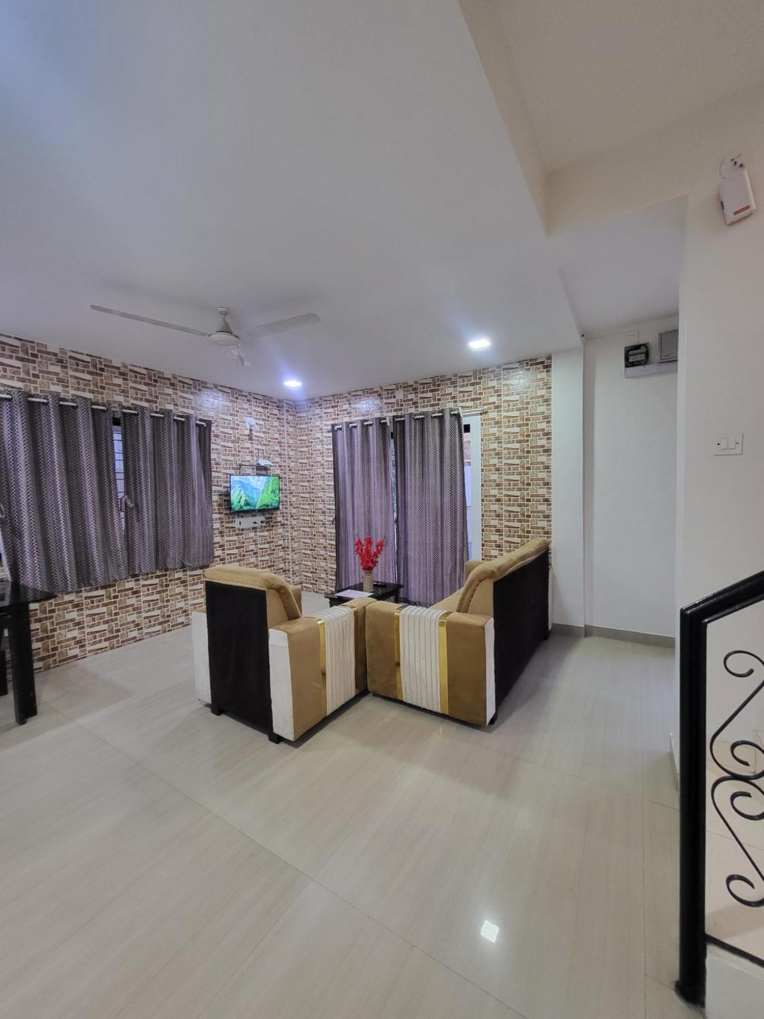 The Perfect Stays Para Disco Big Pool Cricket Turf Villa Лонавала Экстерьер фото