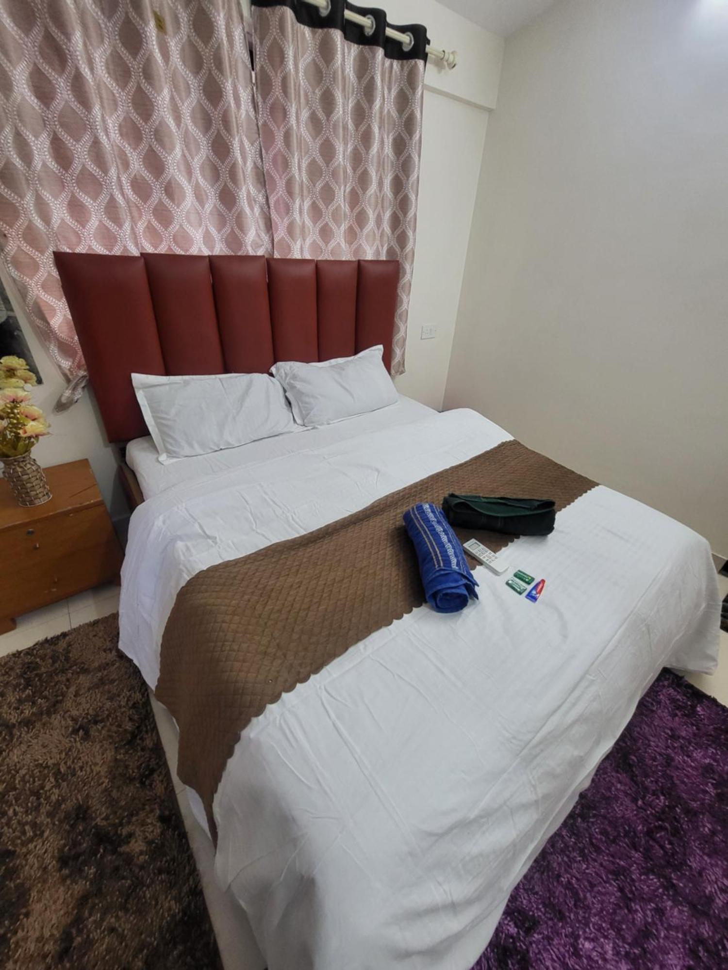 The Perfect Stays Para Disco Big Pool Cricket Turf Villa Лонавала Экстерьер фото