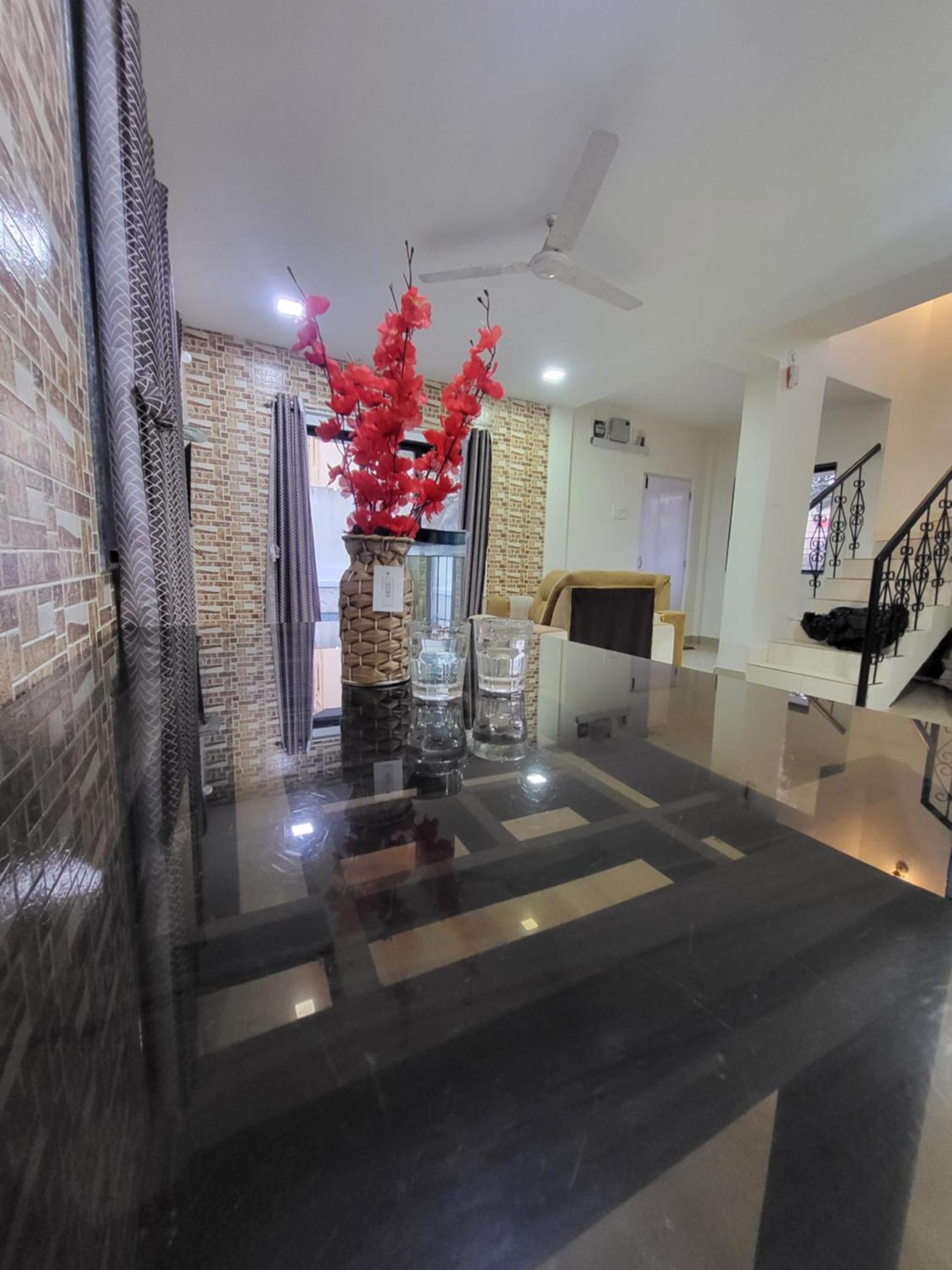 The Perfect Stays Para Disco Big Pool Cricket Turf Villa Лонавала Экстерьер фото